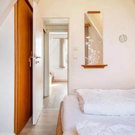 Wikinger 74 Holiday home *